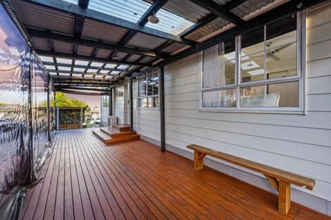 Photo of property in 7 Faram Place, Massey, Auckland, 0614