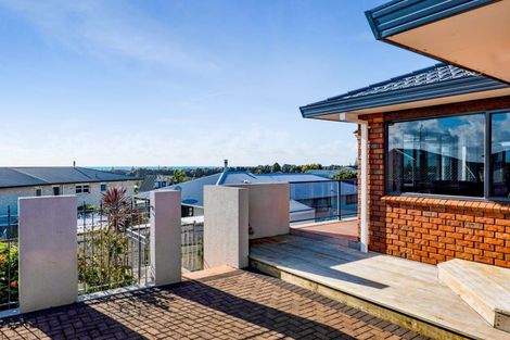 Photo of property in 97 Parklands Avenue, Bell Block, New Plymouth, 4312