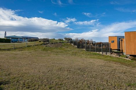 Photo of property in 15 The Heights Avenue, Wanaka, 9305
