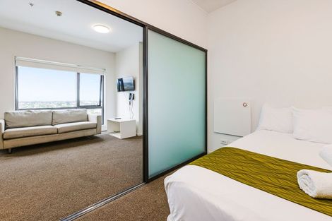 Photo of property in Twin Towers, 1111/17 Putney Way, Manukau, Auckland, 2104