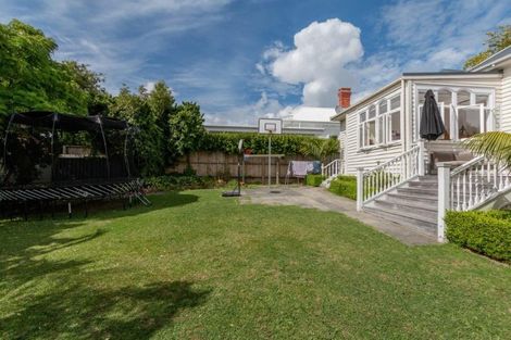Photo of property in 11 Herne Bay Road, Herne Bay, Auckland, 1011