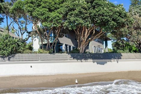 Photo of property in 25 Huntly Road, Campbells Bay, Auckland, 0630