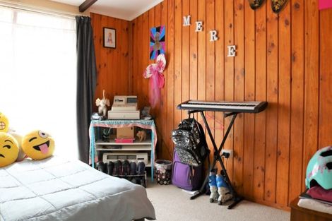 Photo of property in 43 Strathmore Avenue, Levin, 5510