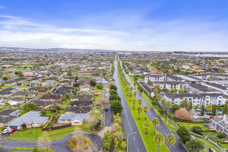 Photo of property in 2 Marlon Lane, East Tamaki, Auckland, 2016