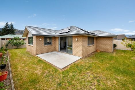 Photo of property in 8a Mead Avenue, Cromwell, 9310