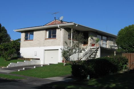 Photo of property in 2/25 Sea Spray Drive, Bucklands Beach, Auckland, 2012
