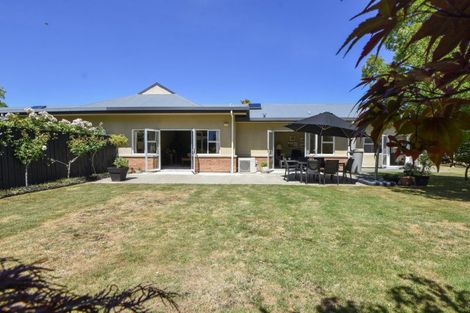 Photo of property in 26 Deller Drive, Carterton, 5713