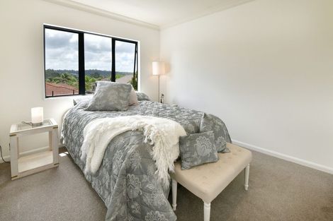 Photo of property in 11 Cuthill Close, Albany, Auckland, 0632