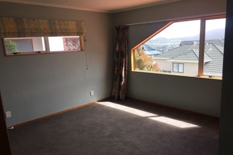 Photo of property in 6 Kapil Grove, Khandallah, Wellington, 6035