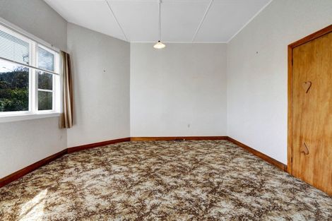 Photo of property in 35 Cracroft Street, Waitara, 4320