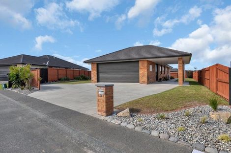 Photo of property in 59 Kowi Lakes Drive, One Tree Point, 0118