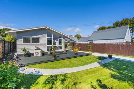 Photo of property in 62 Ngaio Road, Waikanae, 5036
