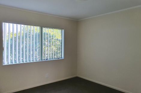 Photo of property in 4a Roberts Road, Matakatia, Whangaparaoa, 0930