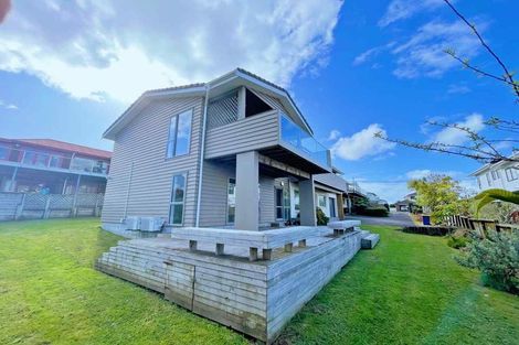 Photo of property in 1/17 Hyde Road, Rothesay Bay, Auckland, 0630