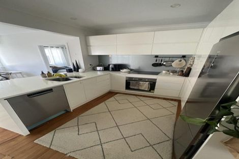 Photo of property in 3a Paton Avenue, Te Atatu South, Auckland, 0610