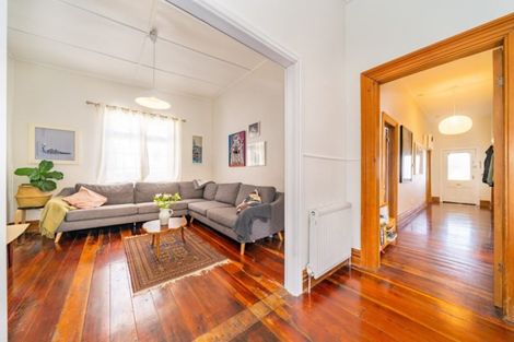 Photo of property in 8 Pitt Street, Moera, Lower Hutt, 5010