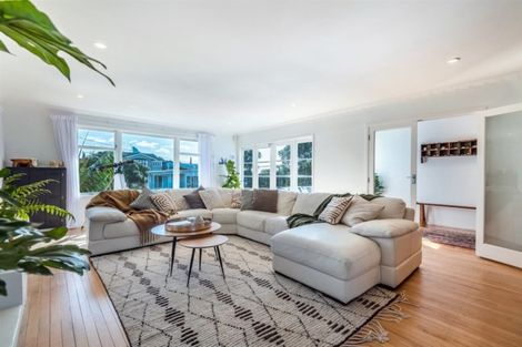 Photo of property in 7 Hauraki Road, Hauraki, Auckland, 0622