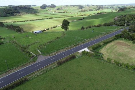 Photo of property in 827 Egmont Road, Hillsborough, 4372