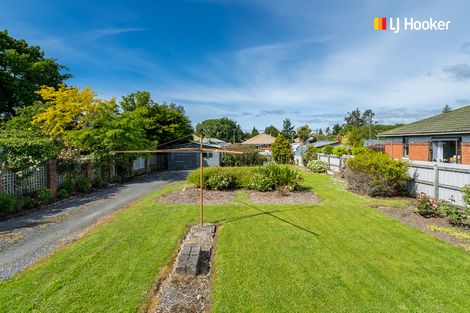 Photo of property in 302 Main South Road, Green Island, Dunedin, 9018