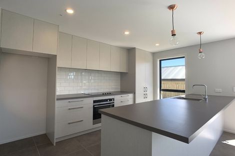 Photo of property in 10 Leicester Street, Jacks Point, 9371