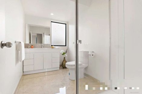 Photo of property in 3/15 Eske Place, Highland Park, Auckland, 2010