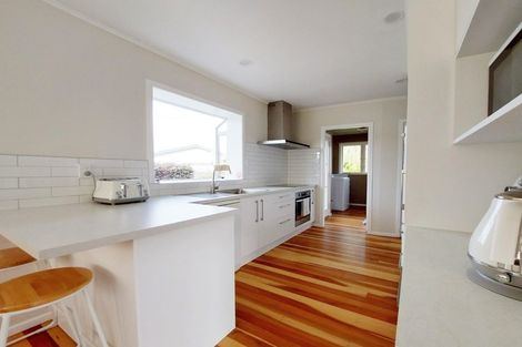 Photo of property in 20 Duncan Road, St Andrews, Hamilton, 3200