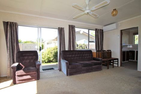 Photo of property in 2/4 Simmonds Street, Alexandra, 9320