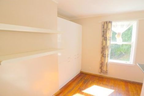 Photo of property in 21 Montgomery Avenue, Karori, Wellington, 6012