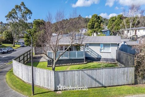 Photo of property in 90 Norana Road, Timberlea, Upper Hutt, 5018