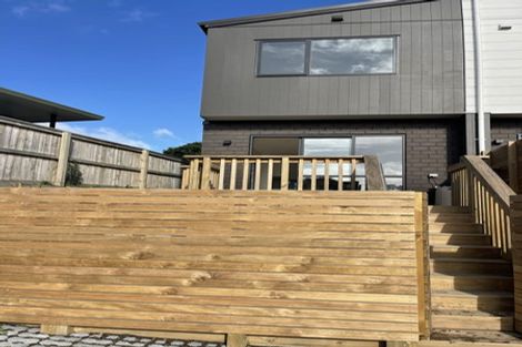 Photo of property in 4/62 Highland Drive, Highland Park, Auckland, 2010