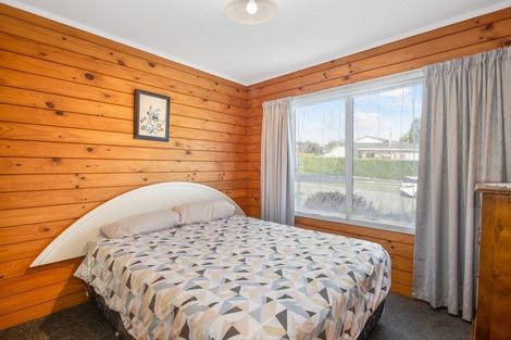 Photo of property in 35 Guadeloupe Crescent, Grenada Village, Wellington, 6037