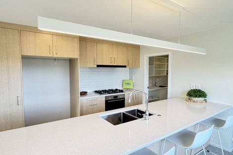 Photo of property in 50 Farnworth Terrace, Glenside, Wellington, 6037