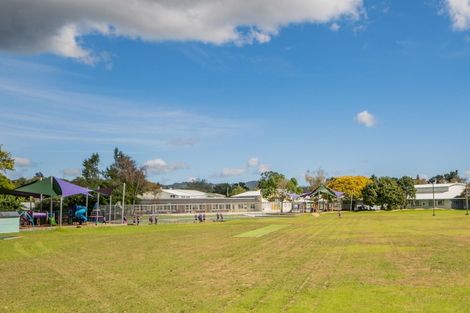 Photo of property in 2 Cameron Place, Ranui, Auckland, 0612