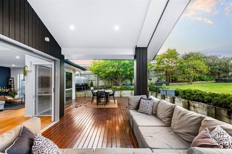 Photo of property in 21 Alexandra Street, Riverhead, 0820