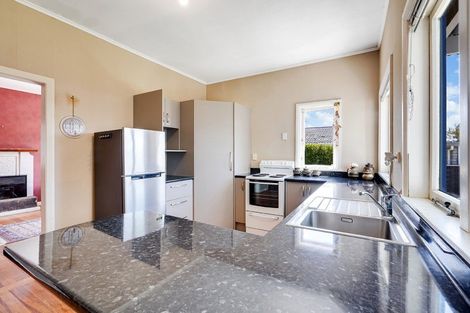 Photo of property in 1160 Heaphy Terrace, Fairfield, Hamilton, 3214