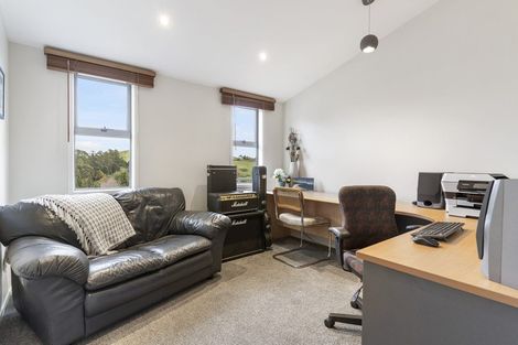 Photo of property in 15 Flight Valley Way, Welcome Bay, Tauranga, 3175
