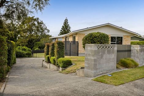 Photo of property in 20 Truby King Street, Merrilands, New Plymouth, 4312