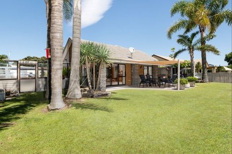 Photo of property in 17 Berescourt Place, Mount Maunganui, 3116