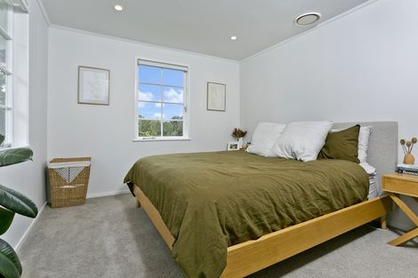 Photo of property in 69 Park Hill Road, Birkenhead, Auckland, 0626