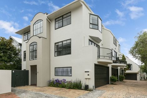 Photo of property in 16e Hobson Street, Thorndon, Wellington, 6011