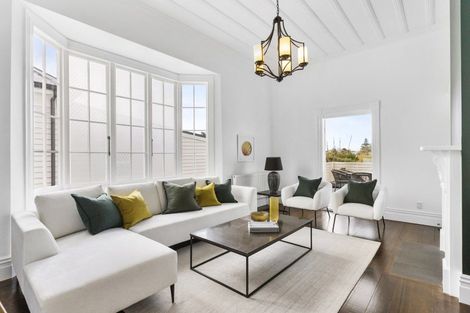 Photo of property in 43 Saint Georges Bay Road, Parnell, Auckland, 1052