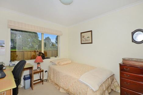 Photo of property in 6 Ishtar Place, One Tree Point, 0118