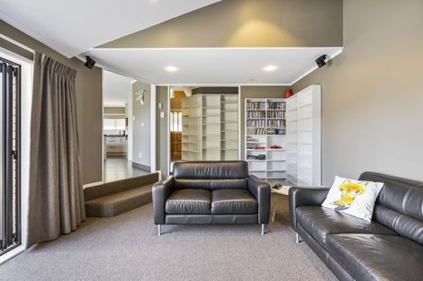 Photo of property in 3 Aztec Place, Conifer Grove, Takanini, 2112