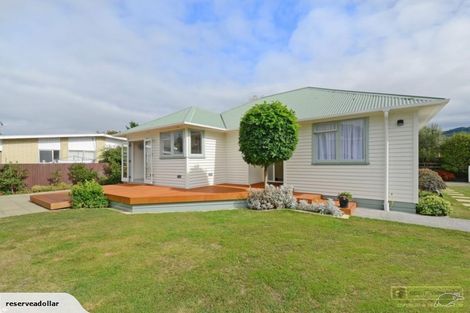 Photo of property in 30a Ranfurly Street, Trentham, Upper Hutt, 5018