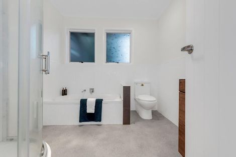 Photo of property in 9 Smedley Street, Manurewa, Auckland, 2102