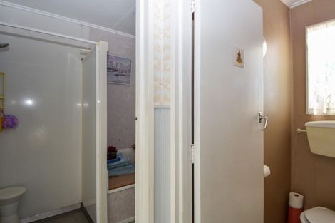 Photo of property in 237a High Street North, Carterton, 5713