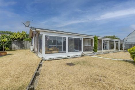 Photo of property in 23 Tobys Way, Waikanae Beach, Waikanae, 5036