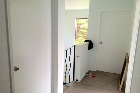 Photo of property in 2 Shirley Road, Parau, Auckland, 0604