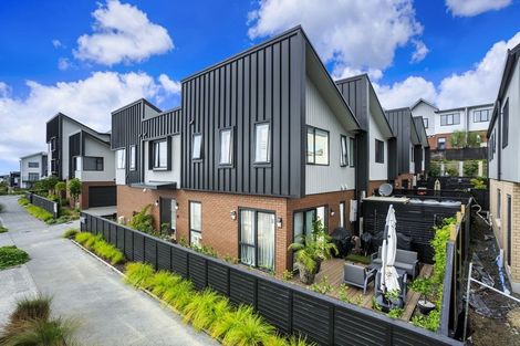 Photo of property in 8 Windlass Street, Long Bay, Auckland, 0630