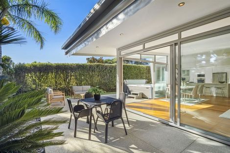 Photo of property in 48a Deep Creek Road, Torbay, Auckland, 0630
